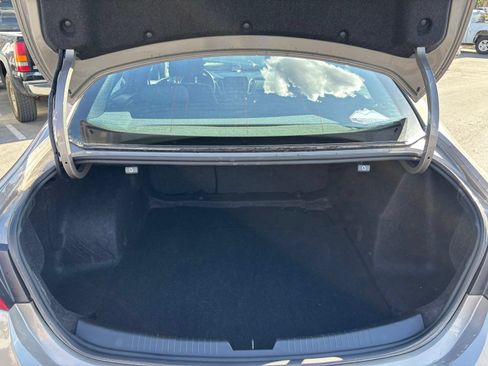 Used 2025 Chevrolet Malibu LT FWD image 10