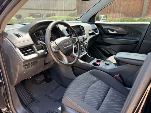 Used 2022 GMC Terrain SLE w/ Driver Convenience Package FWD image 19