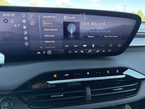 New 2026 Buick Enclave Sport Touring w/ Power Package FWD image 7