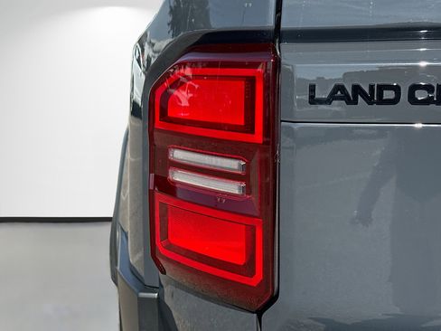 Used 2024 Toyota Land Cruiser image 10