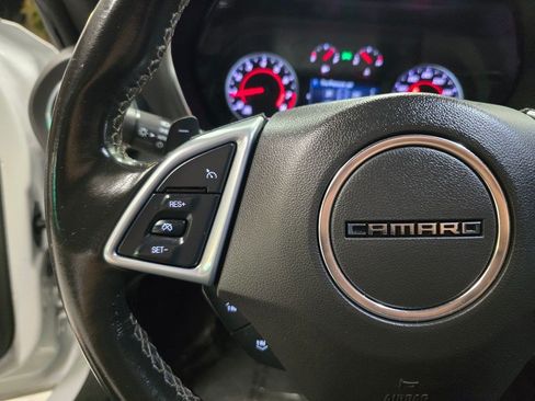 Used 2023 Chevrolet Camaro LT RWD image 17