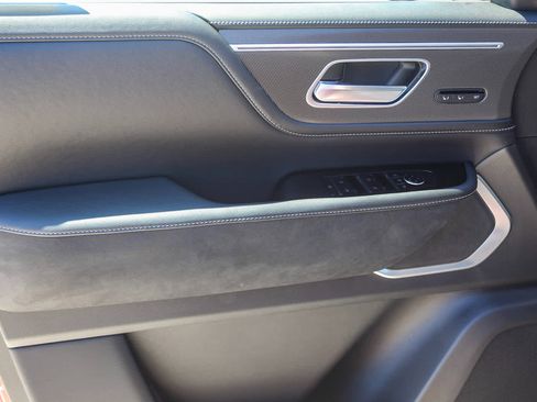 New 2025 INFINITI QX80 Luxe image 25