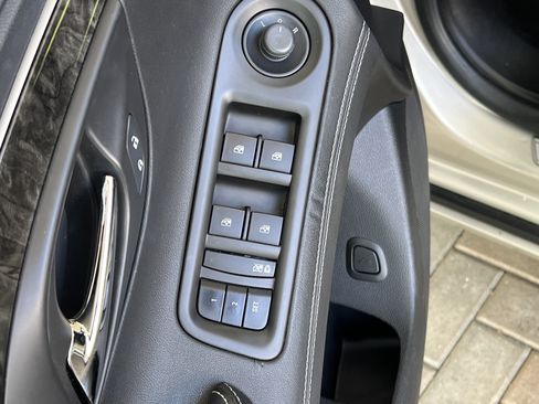 Used 2014 Buick LaCrosse Leather FWD image 15