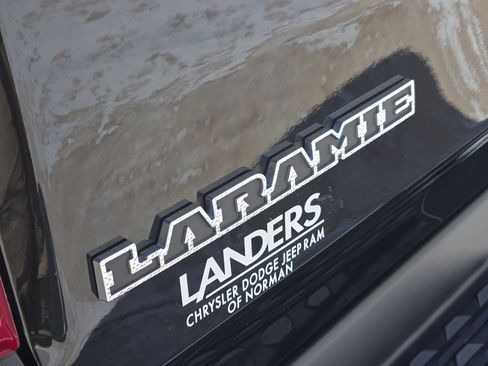 Used 2022 RAM 1500 Laramie AWD/4WD image 14