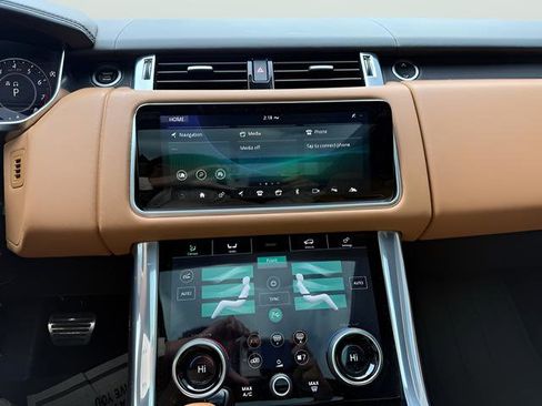 Used 2022 Land Rover Range Rover Sport SVR image 25