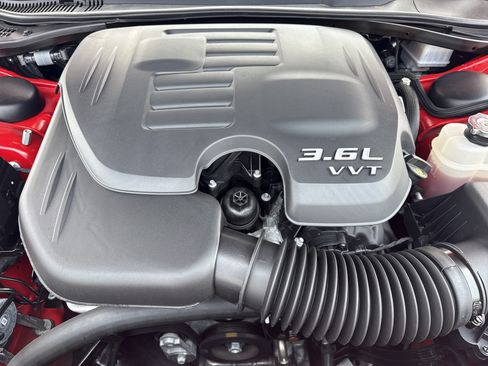 Used 2023 Dodge Challenger SXT RWD image 32