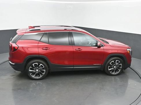 Used 2023 GMC Terrain SLT w/ LPO, Floor Liner Package FWD image 41