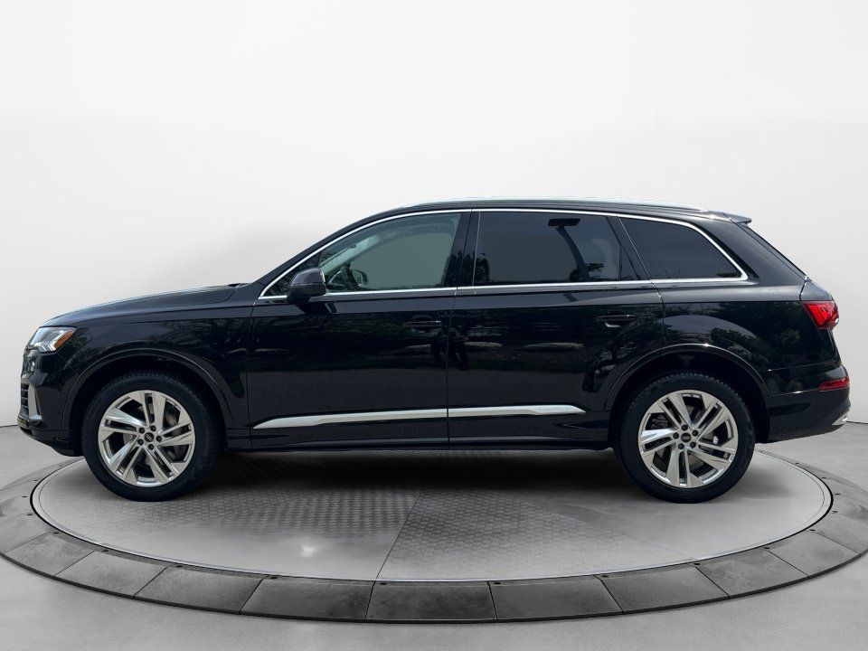 Used 2023 Audi Q7 3.0T Premium Plus w/ Premium Plus Package AWD/4WD image 4
