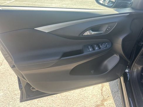 Used 2025 Buick Envista Preferred image 22