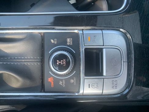 Used 2024 Kia Telluride EX X-Line AWD/4WD image 24