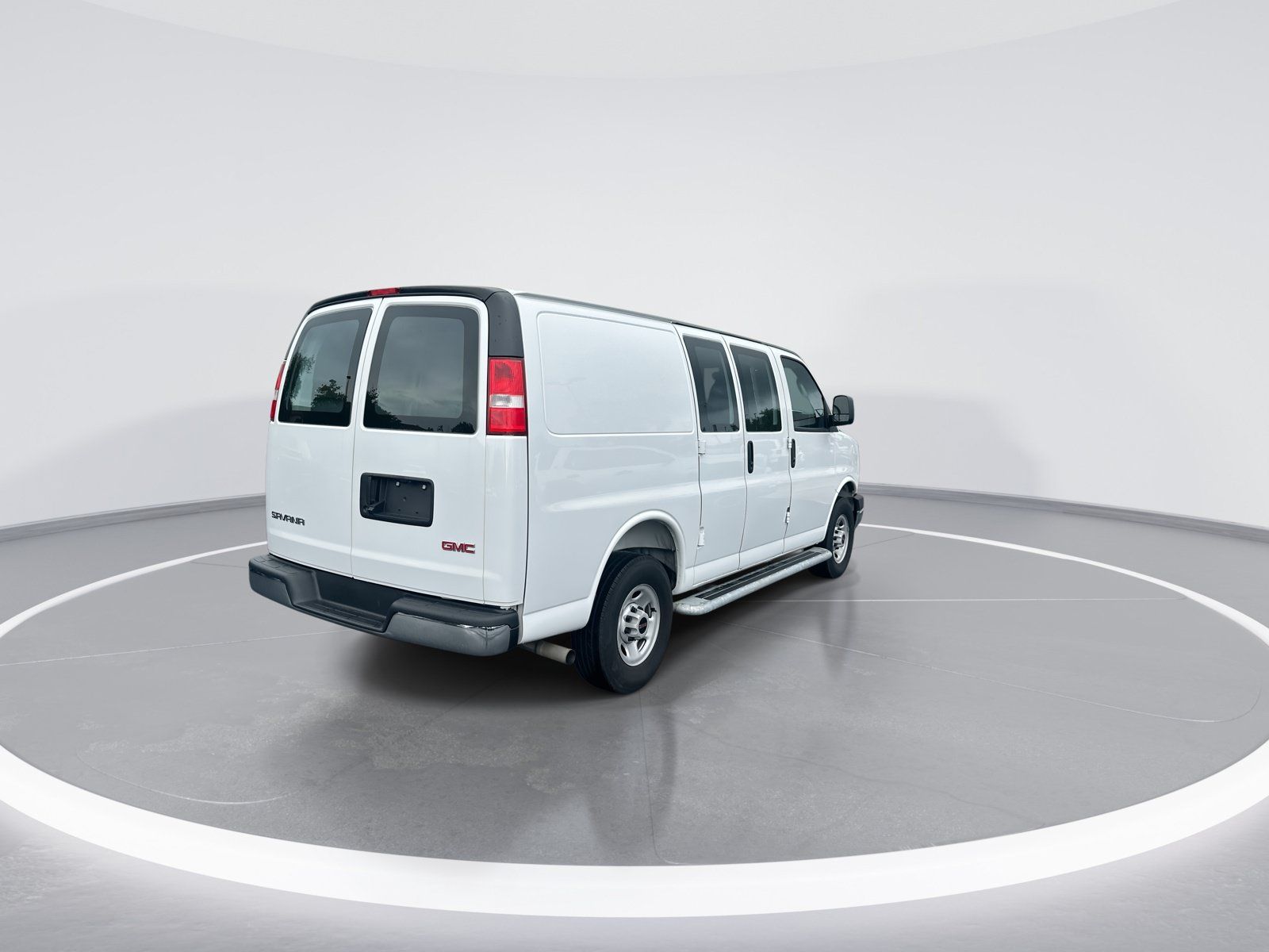 Used 2025 GMC Savana 2500 w/ Driver Convenience Package RWD image 9