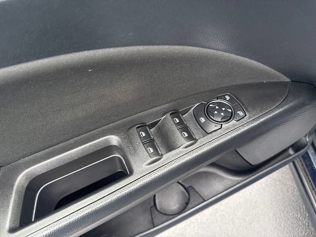 Used 2020 Ford Fusion SE FWD image 10
