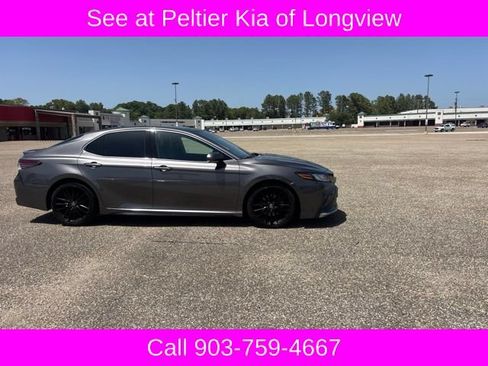Used 2021 Toyota Camry XSE FWD image 3
