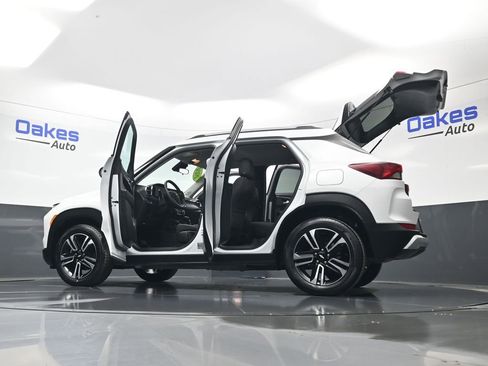 Used 2024 Chevrolet TrailBlazer LT image 60