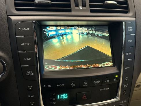Used 2010 Lexus IS 250 RWD image 19
