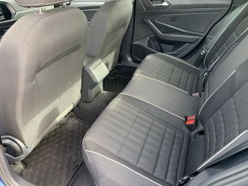 Used 2024 Volkswagen Jetta Sport image 11