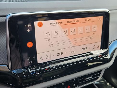 New 2026 Volkswagen Atlas Peak Edition image 9