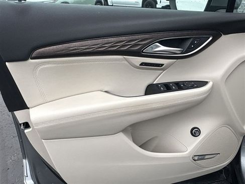 Used 2023 Buick Envision Avenir FWD image 22