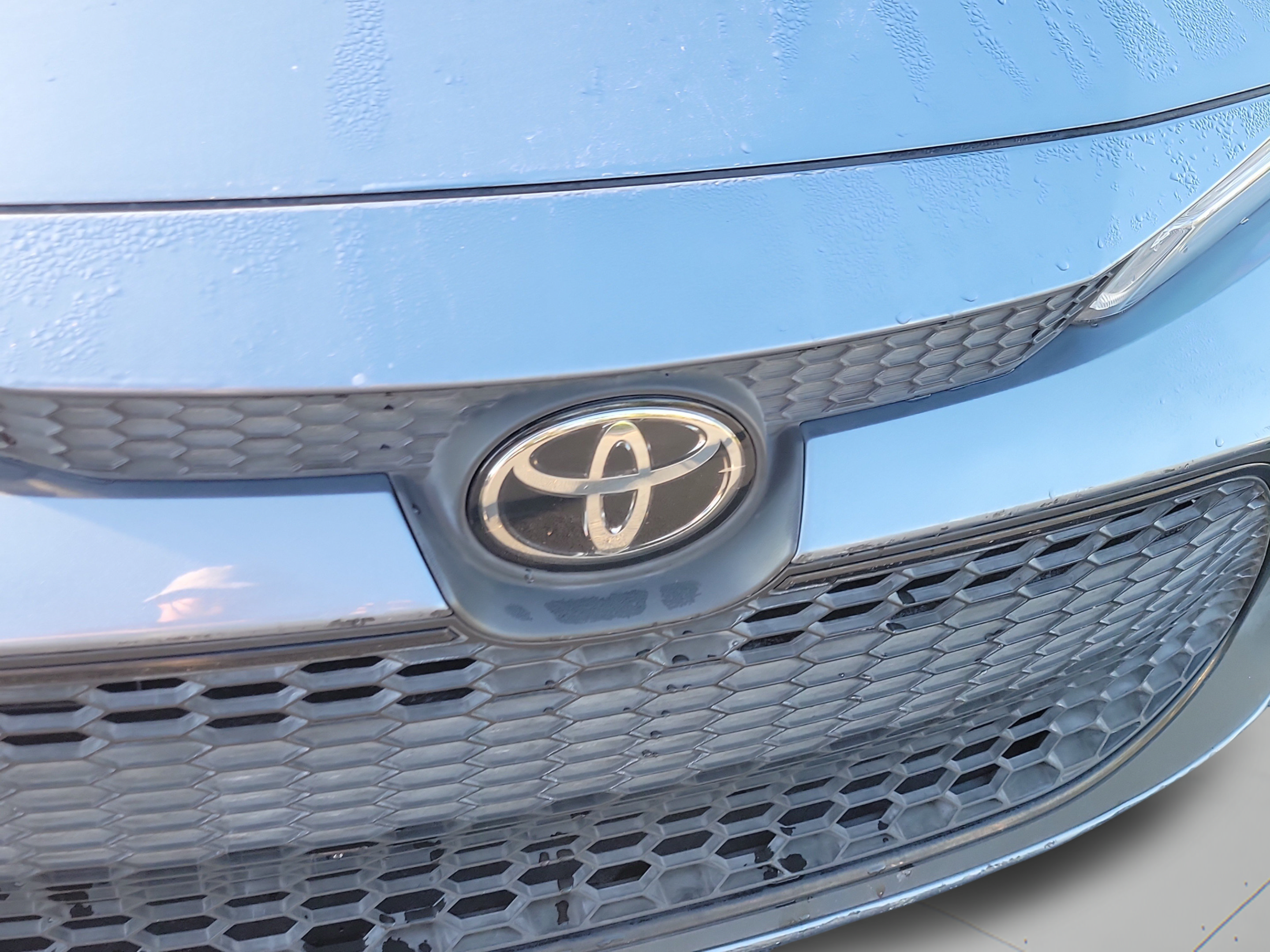 Used 2021 Toyota Corolla LE FWD image 30