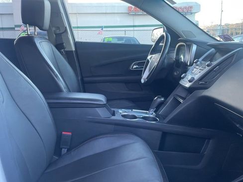 Used 2016 Chevrolet Equinox LTZ w/ Enhanced Convenience Package image 9