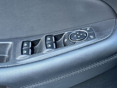 Used 2024 Ford Edge SEL image 12