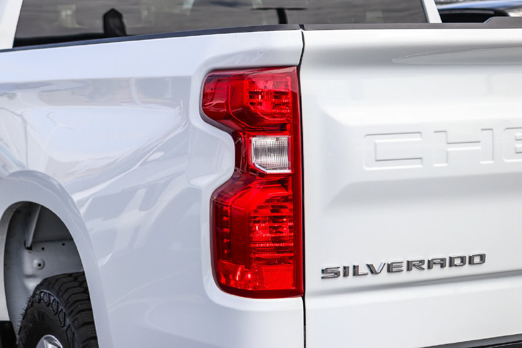 Used 2025 Chevrolet Silverado 1500 LT RWD image 7
