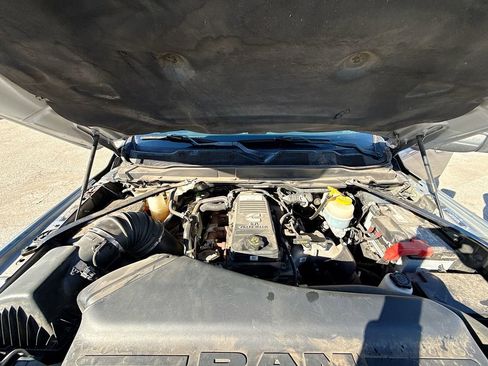 Used 2021 RAM 3500 Laramie w/ Night Edition image 13