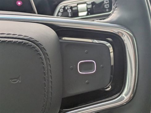 Used 2024 Lincoln Nautilus Premier w/ Equipment Group 102A image 32