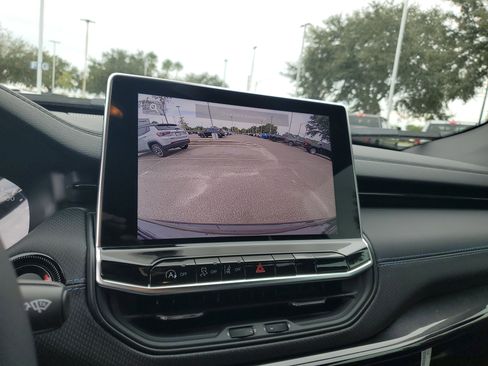 New 2026 Jeep Compass Latitude image 19