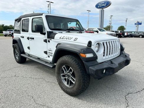 Used 2019 Jeep Wrangler Unlimited Sport S AWD/4WD image 8