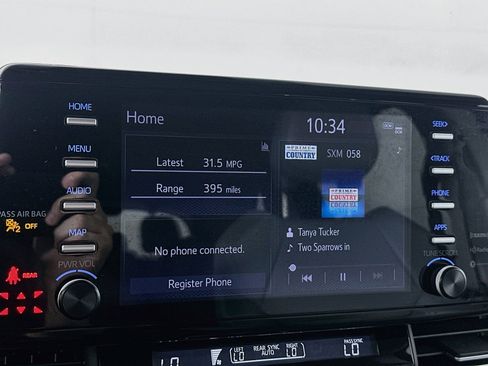 Certified 2024 Toyota Sienna XLE FWD image 14