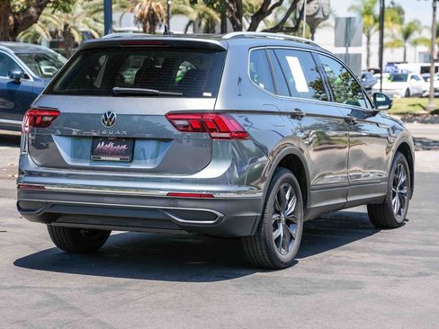 Certified 2022 Volkswagen Tiguan SE FWD image 6