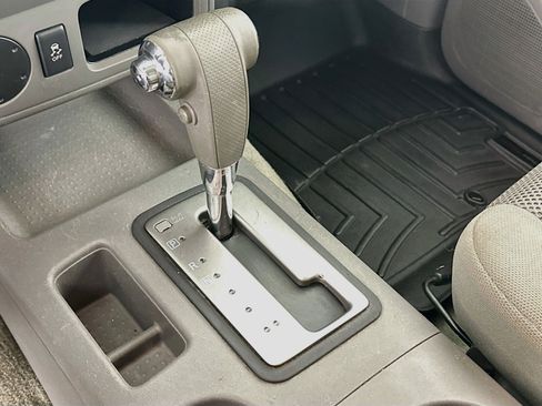 Used 2014 Nissan Frontier SV RWD image 23