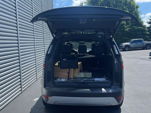 New 2026 Land Rover Discovery S AWD/4WD image 31