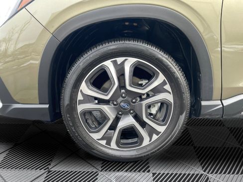 Certified 2024 Subaru Ascent Limited w/ Technology Package image 18