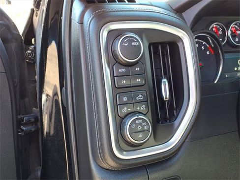 Used 2020 Chevrolet Silverado 1500 LT Trail Boss image 12