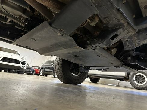 Used 2016 Toyota Tacoma TRD Off-Road w/ Towing Package image 16