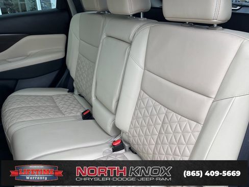 Used 2023 Nissan Murano Platinum w/ Cargo Package image 15