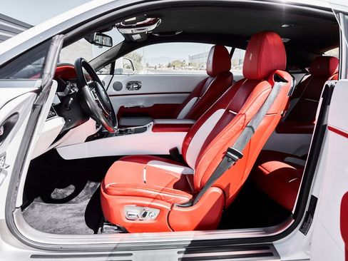 Used 2020 Rolls-Royce Wraith RWD image 27