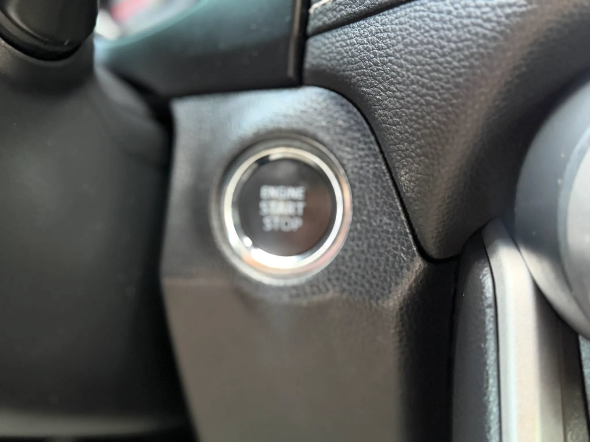 Used 2020 Toyota RAV4 XLE FWD image 29