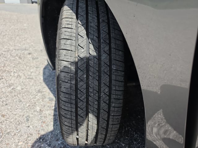 Used 2026 Toyota Sienna Limited FWD image 30