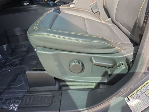 Used 2021 Ford Bronco Badlands image 29