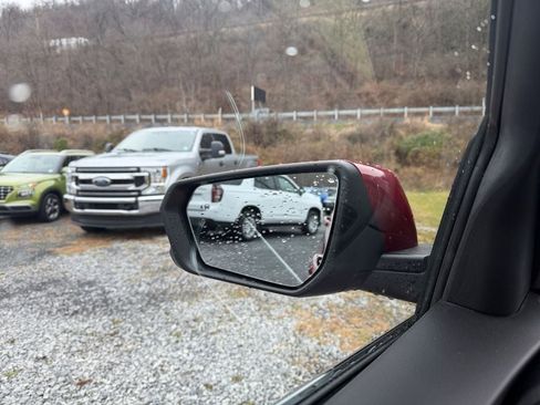 Used 2021 Chevrolet Equinox LT image 10