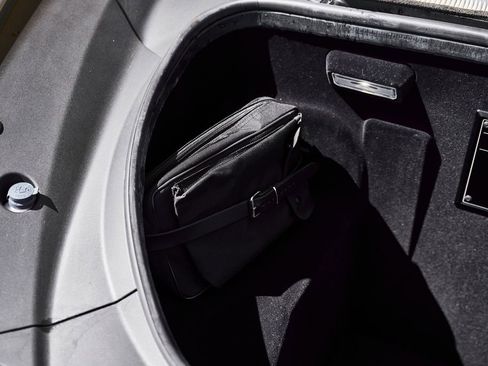 Used 2021 Ferrari F8 Tributo image 19