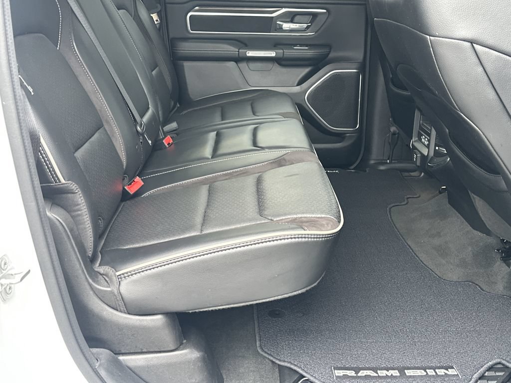 Used 2022 RAM 1500 Laramie AWD/4WD image 15