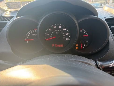 Used 2010 Kia Soul + w/ Audio Pkg image 17