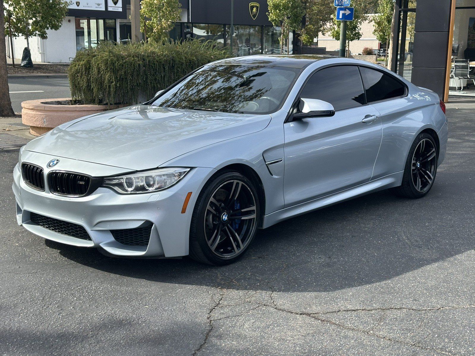 Used 2015 BMW M4 Coupe RWD image 3