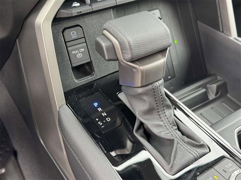 Used 2024 Toyota Tundra Limited image 20