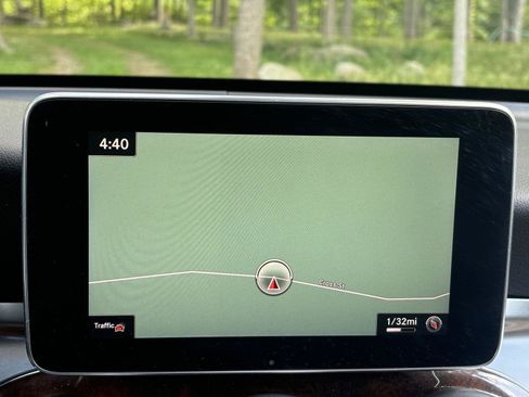 Used 2017 Mercedes-Benz GLC 300 4MATIC image 34