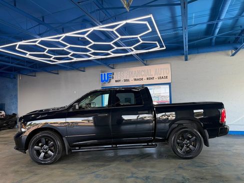 Used 2019 RAM 1500 Express w/ Wheel & Sound Group AWD/4WD image 12